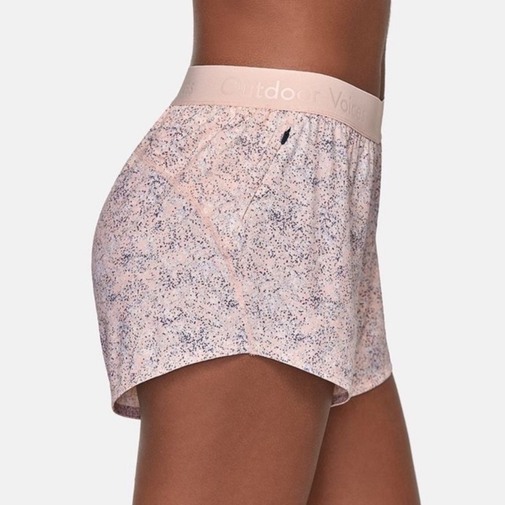 Outdoor Voices Relay Shorts size Medium